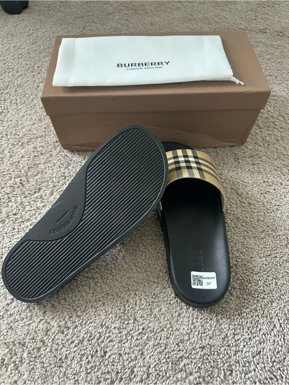 Burberry Men’s Black Slides with Beige Vintage Check Strap